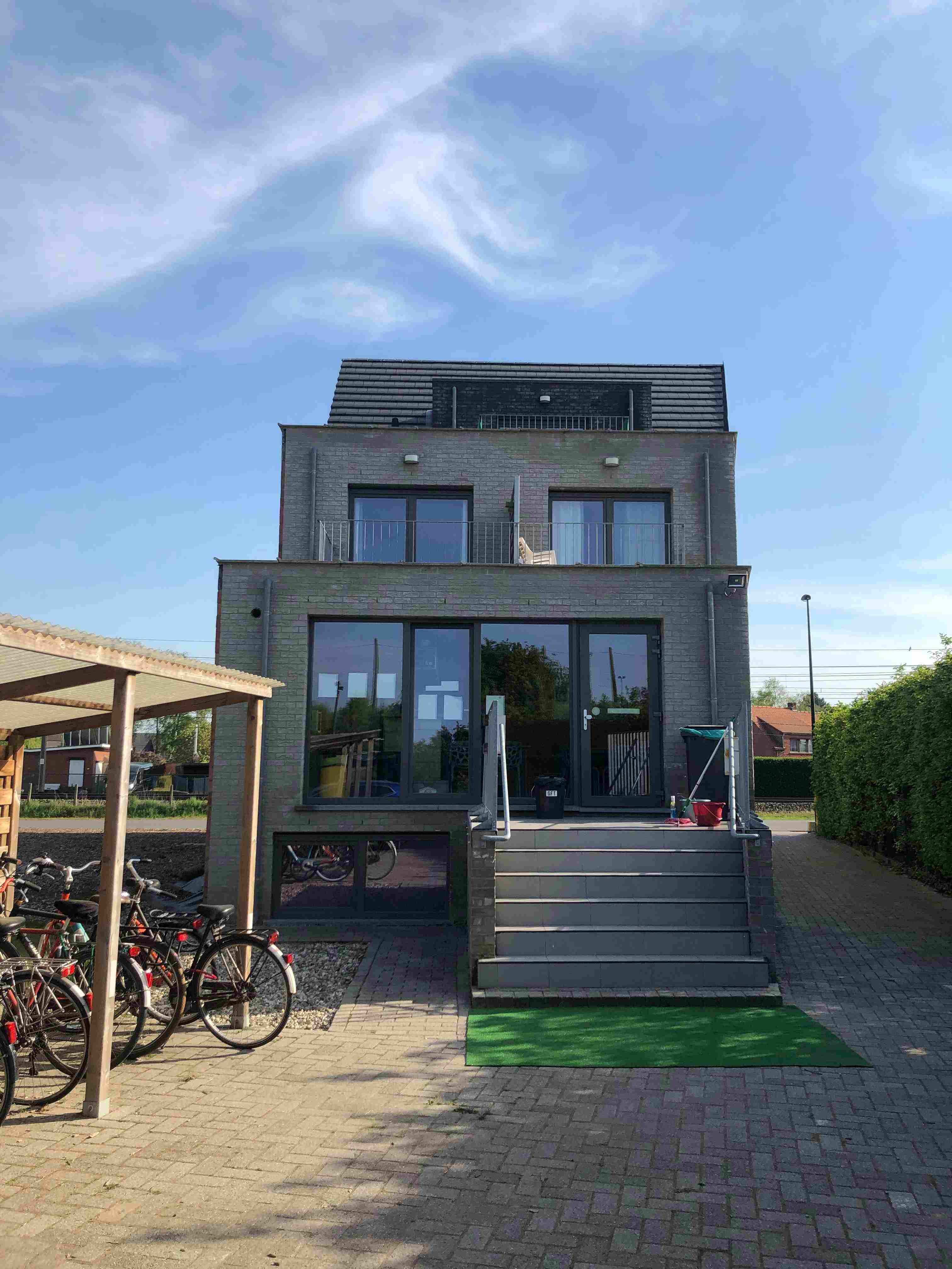Het gebouw langst buiten