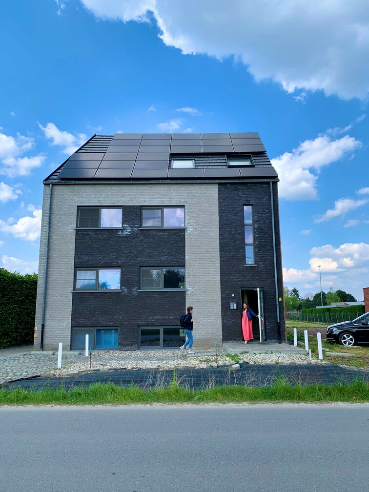 Het gebouw langst buiten